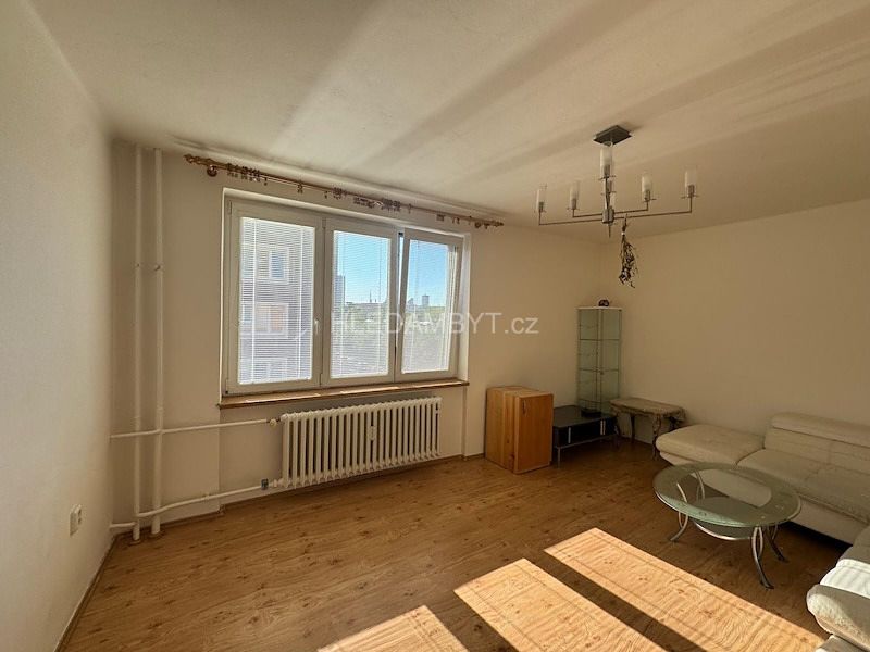 Pronájem bytu 2+1 57 m² – fotografie 4
