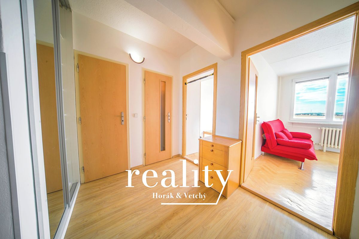 Pronájem bytu 2+kk 43 m² – fotografie 3