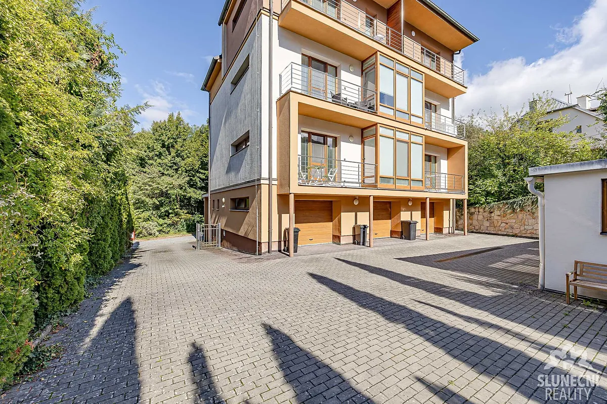 Pronájem bytu 2+kk 56 m²