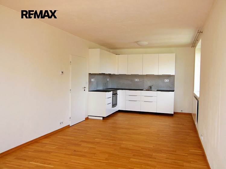Квартира 4+kk на продаж, 96 м² (4 з 25)
