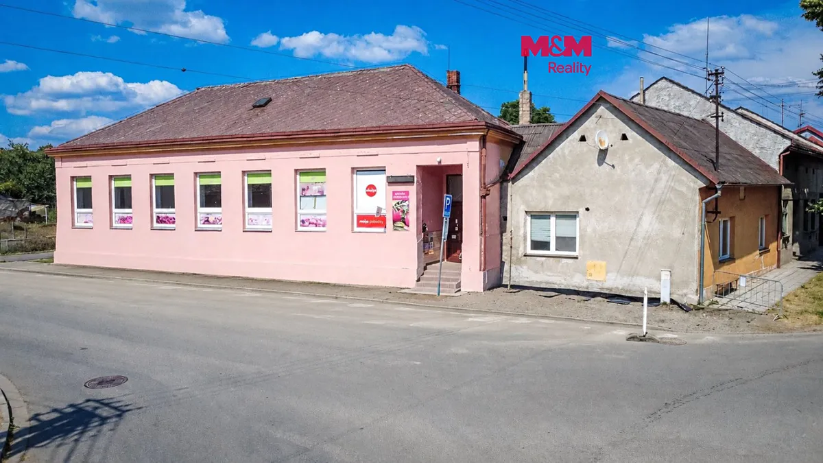 Prodej obchodního prostoru 220 m²