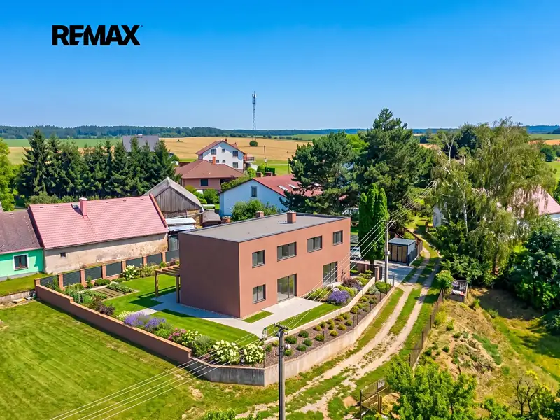 Prodej rodinného domu 150 m², pozemek 638 m², Chlístovice – náhled fotky 2