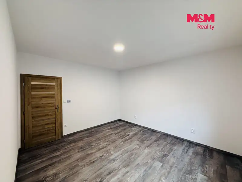 Pronájem rodinného domu 85 m², pozemek 426 m², Náchod – náhled fotky 2