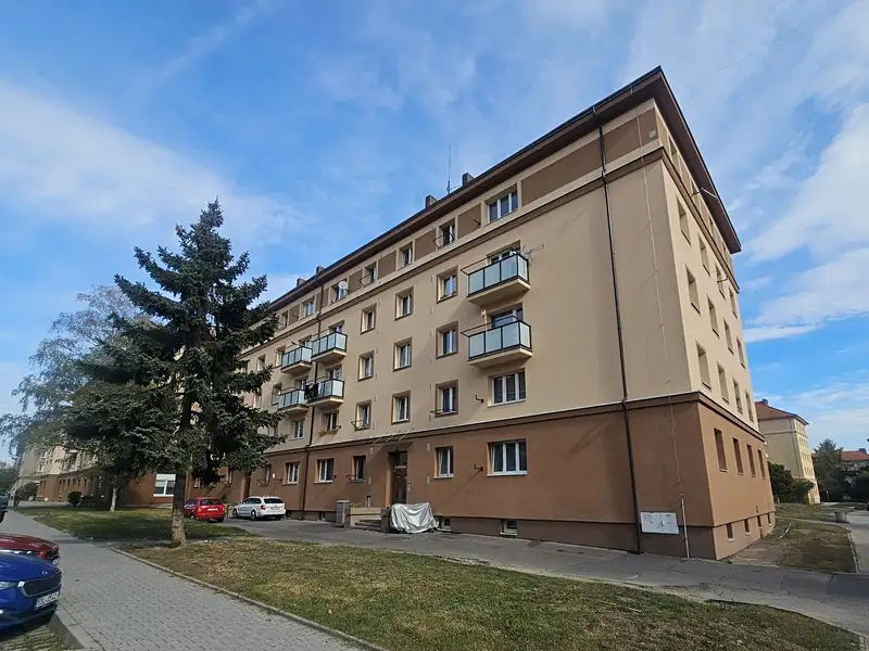 Prodej bytu 1+1 38 m², Kladno – náhled fotky 1