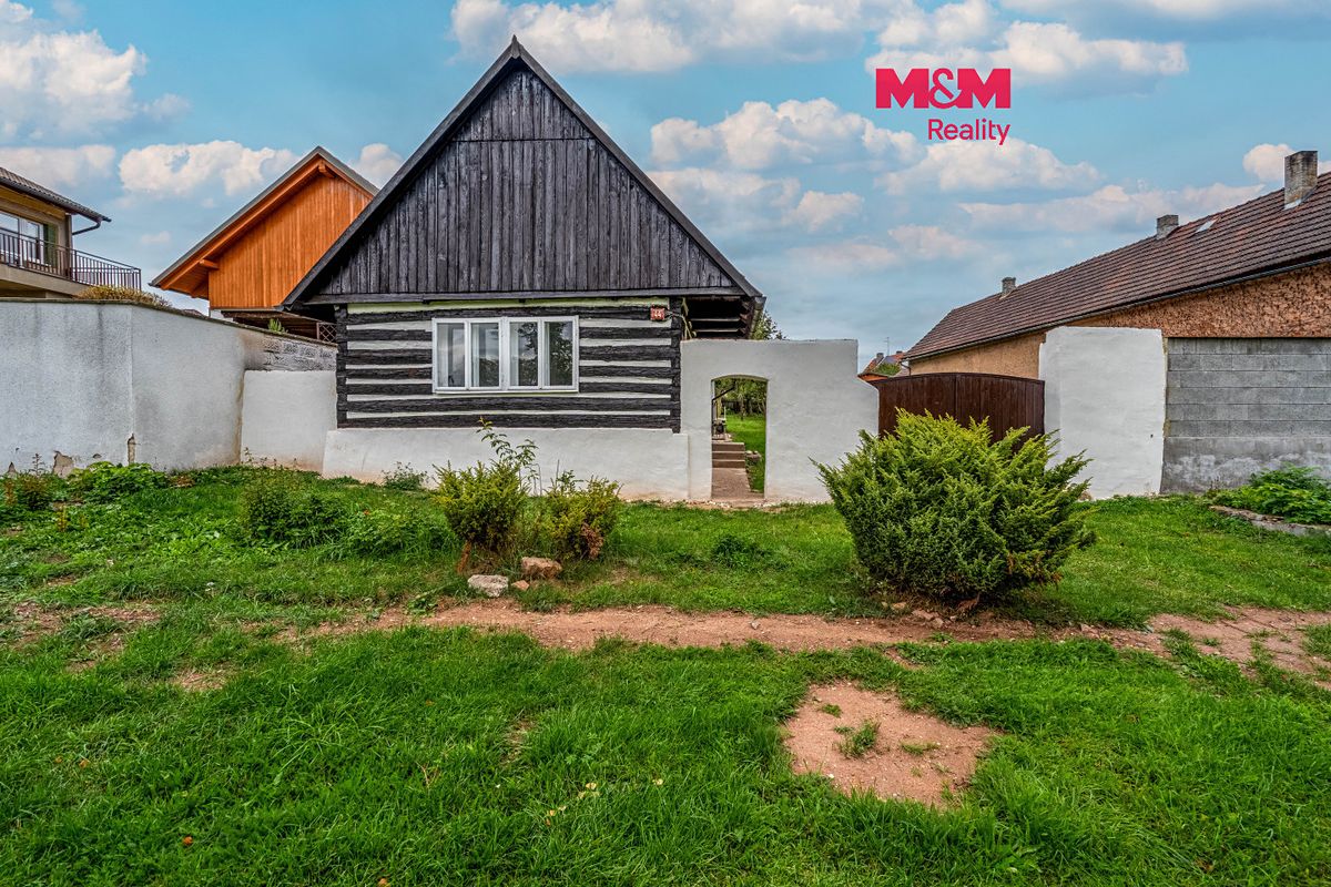 Prodej rodinného domu 165 m², pozemek 1298 m², Lužná – fotka 1 z 3