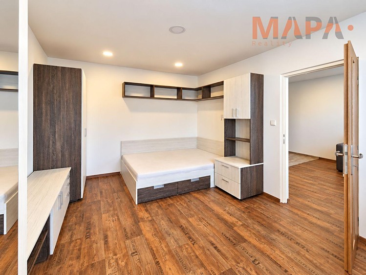 Pronájem bytu 1+1, 35 m² (6 z 19)