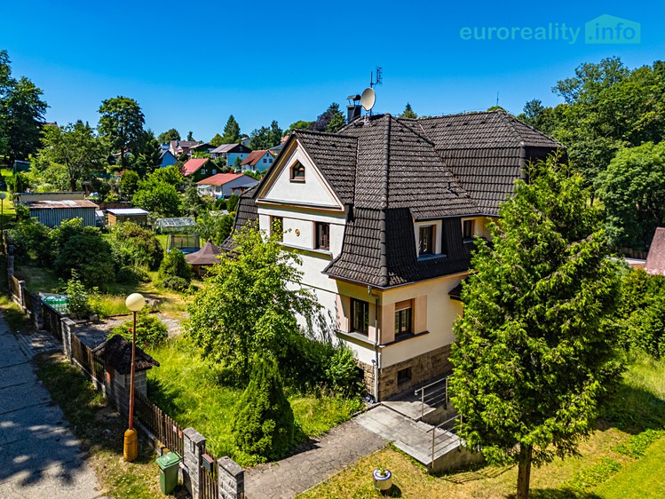Prodej domu, 210 m² (1 z 34)