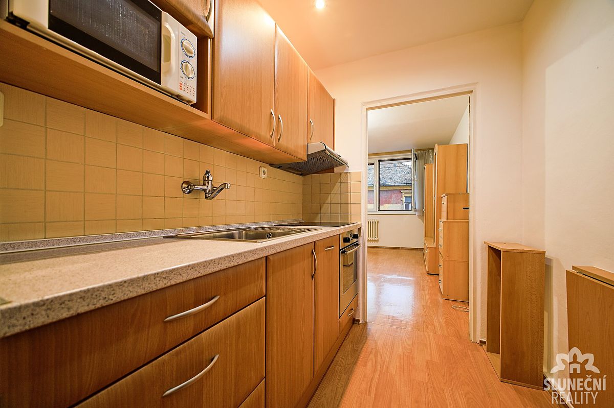 Pronájem bytu 1+kk 28 m², Uherské Hradiště – fotka 1 z 3