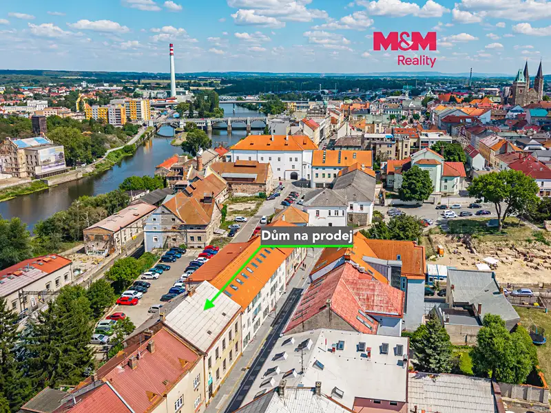 Prodej obchodního prostoru 230 m², Kolín – náhled fotky 1