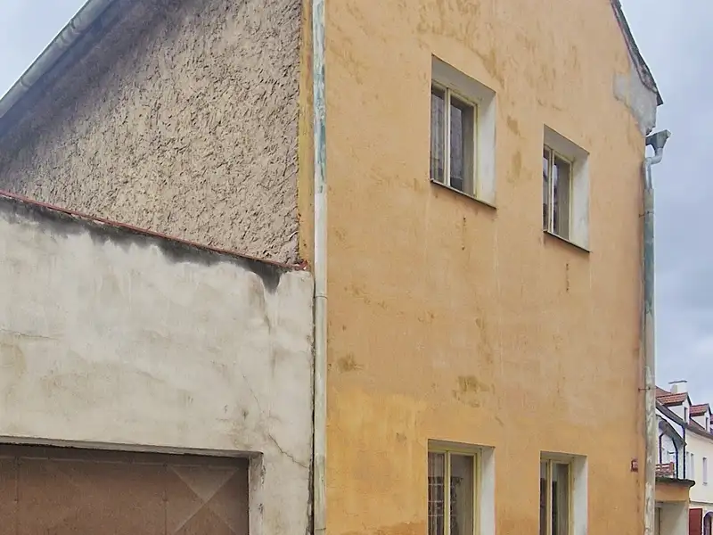 Prodej rodinného domu 120 m², pozemek 124 m², Louny – náhled fotky 3