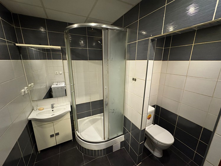 Квартира 1+kk в оренду, 35 м² (2 з 13)