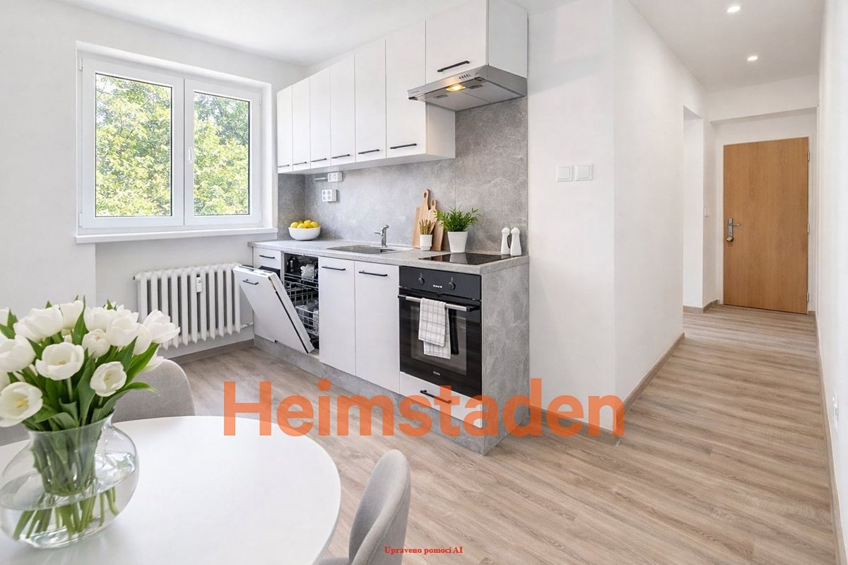 Pronájem bytu 3+1 69 m², Havířov – fotka 1 z 3