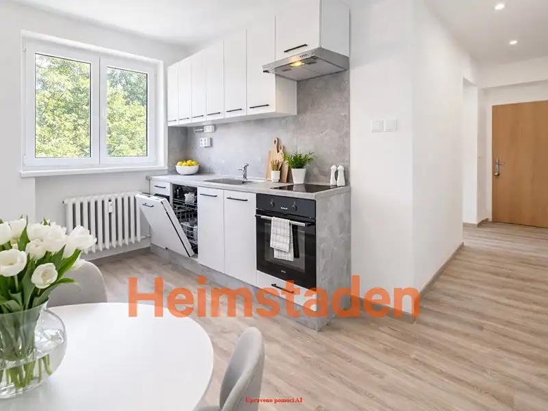 Pronájem bytu 3+1 69 m², Havířov – náhled fotky 1