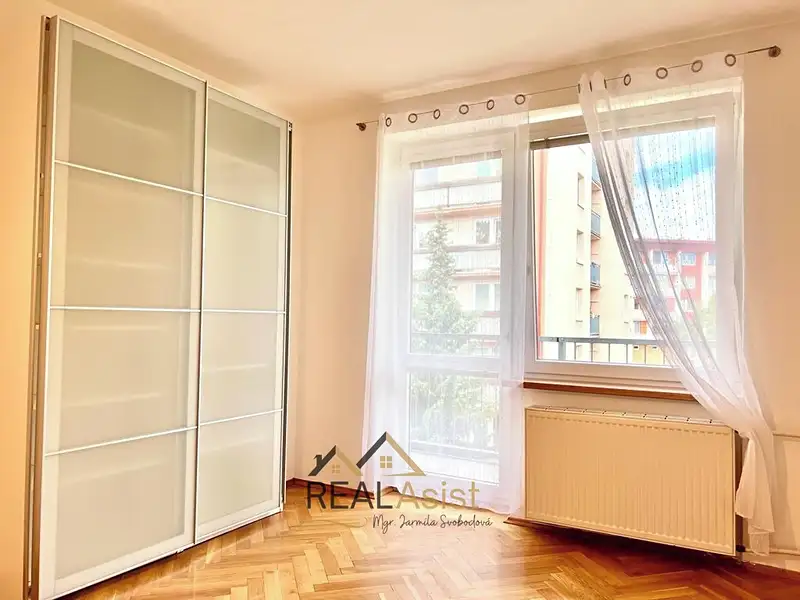 Pronájem bytu 3+1 77 m², Blansko – náhled fotky 1