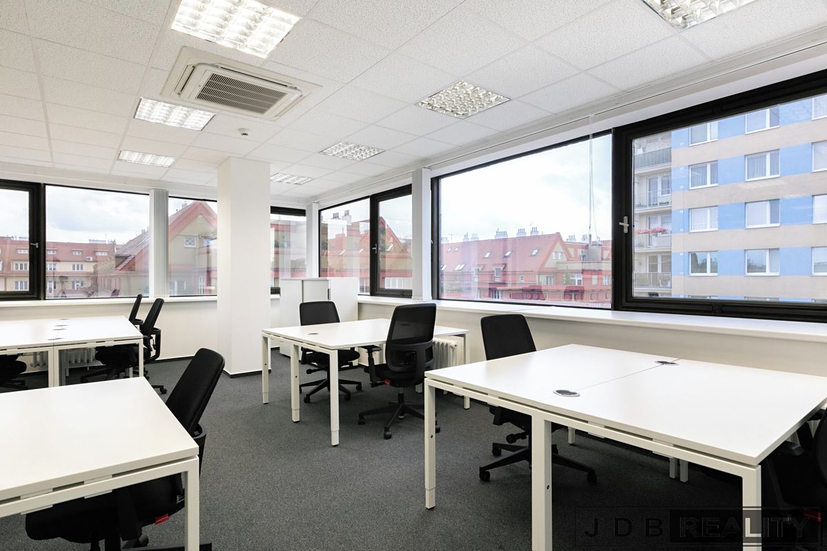 Pronájem kanceláře 75 m², Praha – fotka 1 z 3
