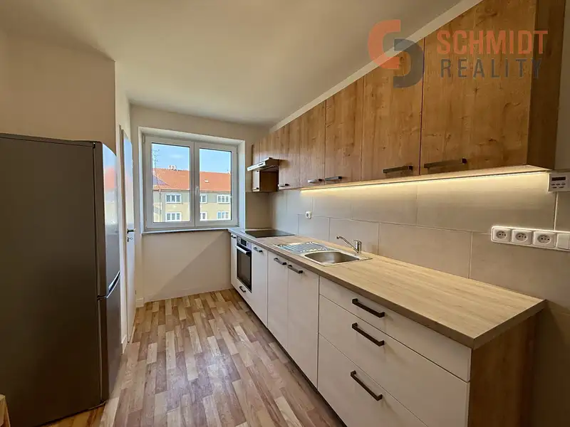 Pronájem bytu 2+1 68 m², Vančurova, Břeclav