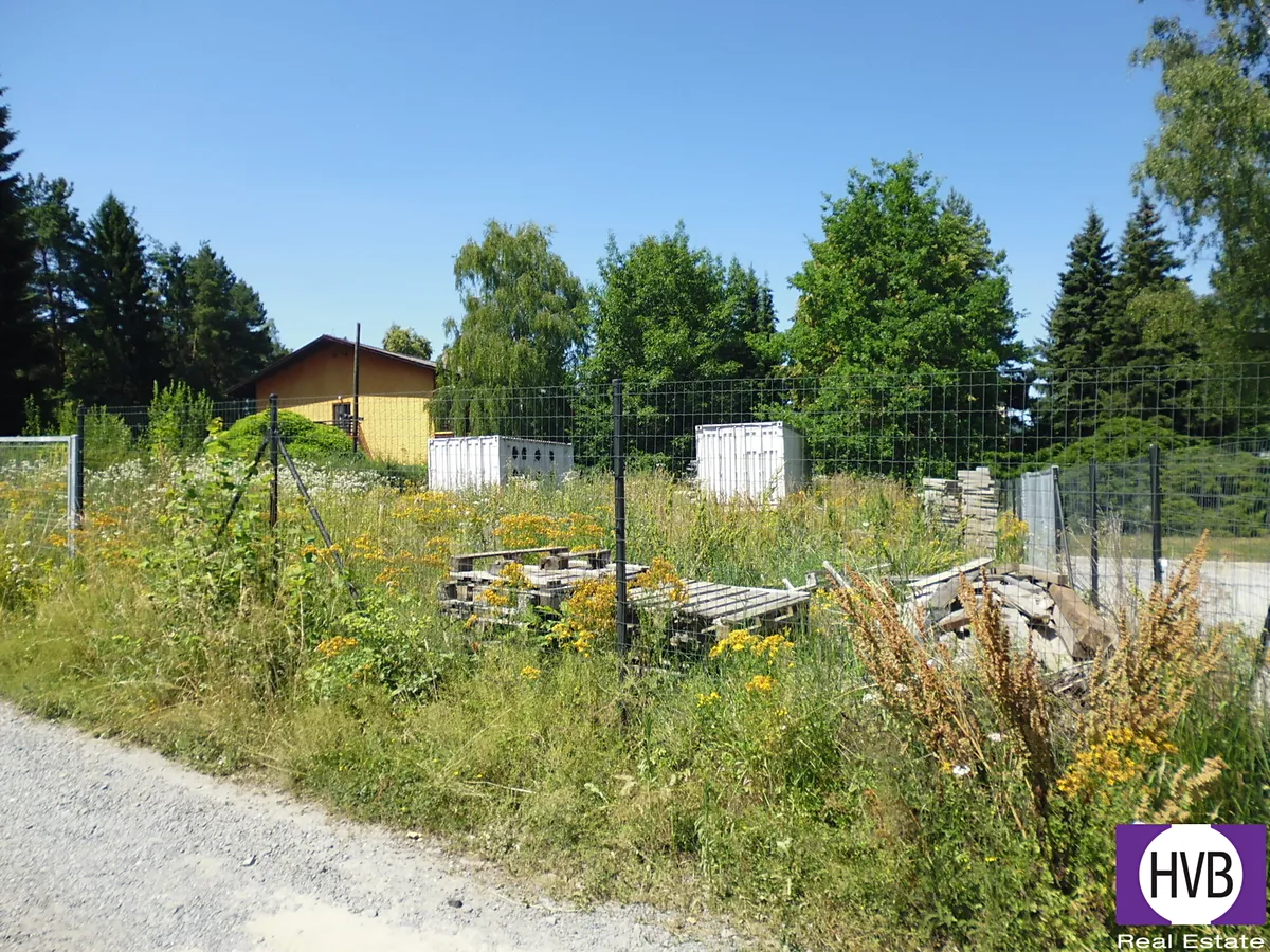 Prodej komerčního pozemku 877 m²