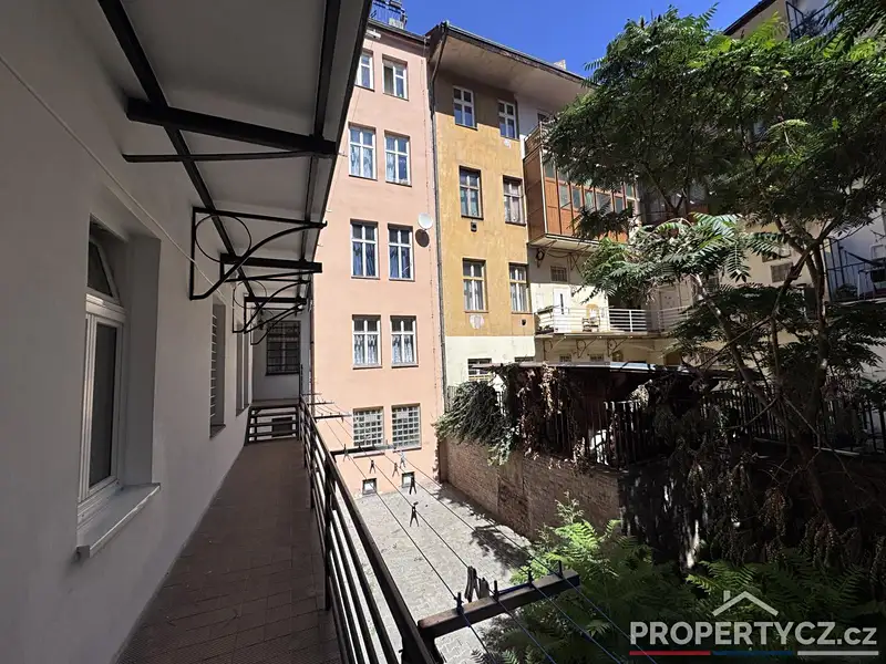 Prodej bytu atypický 143 m², Praha – náhled fotky 2