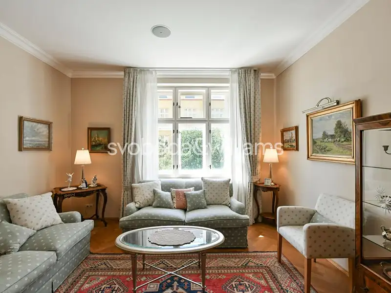 Prodej bytu 4+1 150 m², Praha – náhled fotky 3