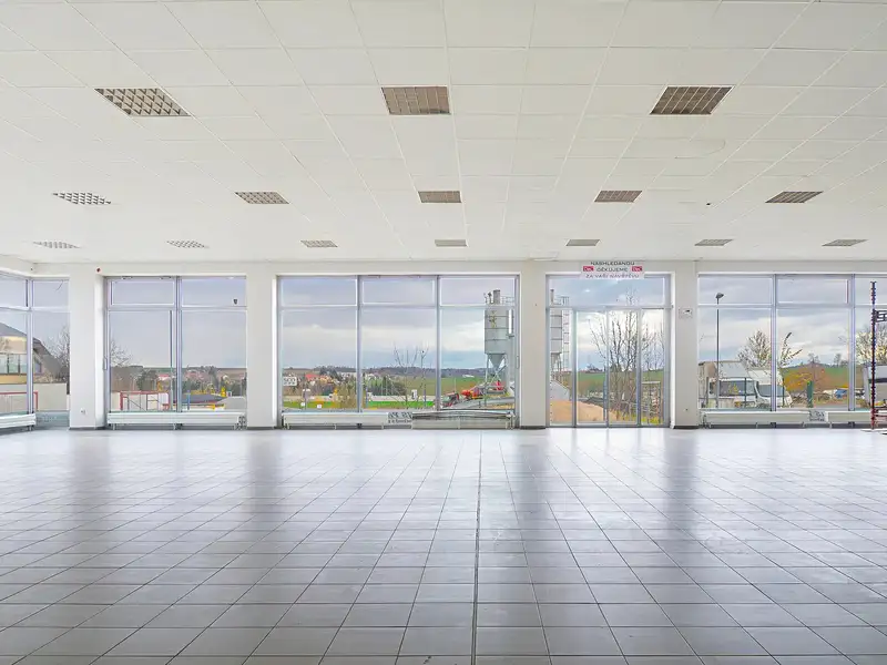 Pronájem komerční nemovitosti 430 m², Vlašim – náhled fotky 1