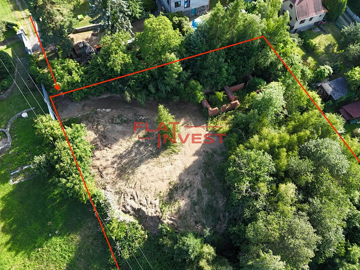 Prodej stavebního pozemku 8771 m²