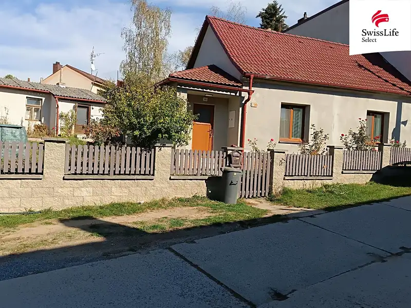 Pronájem rodinného domu 160 m², pozemek 382 m², Trnava – náhled fotky 1