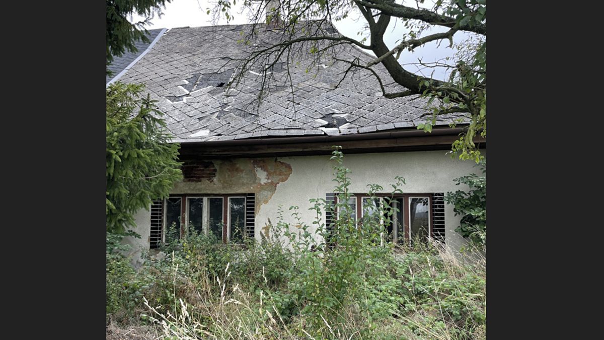 Dražba rodinného domu 200 m², pozemek 838 m², Provodovice – fotka 1 z 3