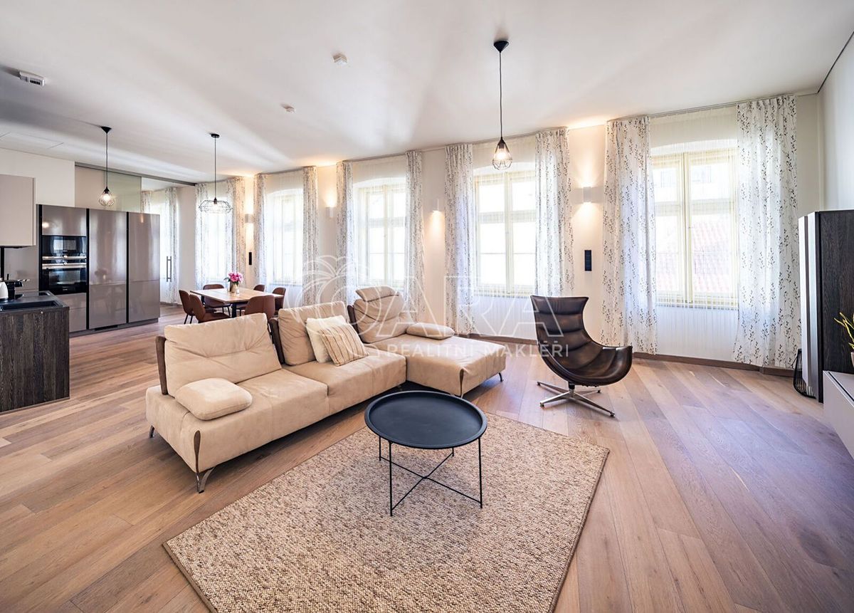 Pronájem bytu 3+kk 123 m², Praha – fotka 1 z 3
