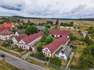 Prodej rodinného domu 2225 m², pozemek 900 m²