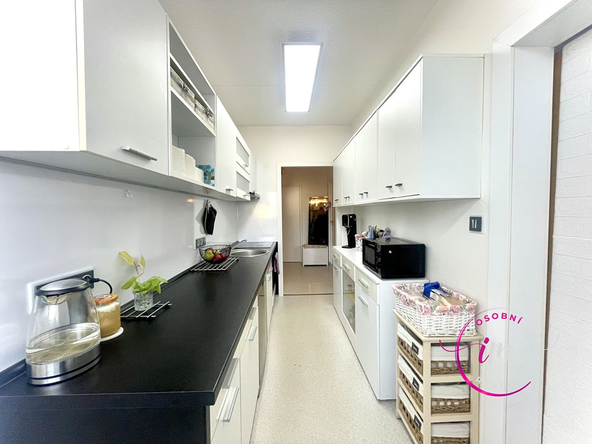 Pronájem bytu 3+1 72 m² – fotografie 2