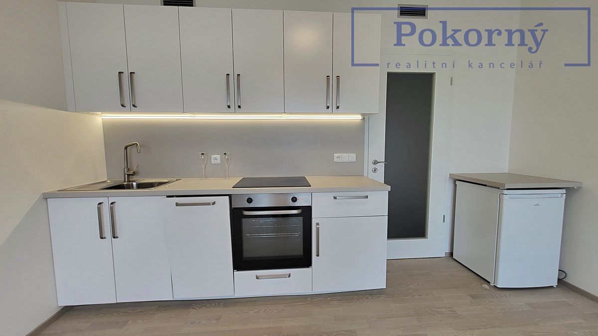 Pronájem bytu 1+kk 32 m² – fotografie 5