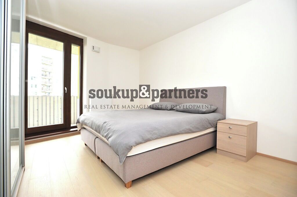 Pronájem bytu 3+kk 60 m² – fotografie 2