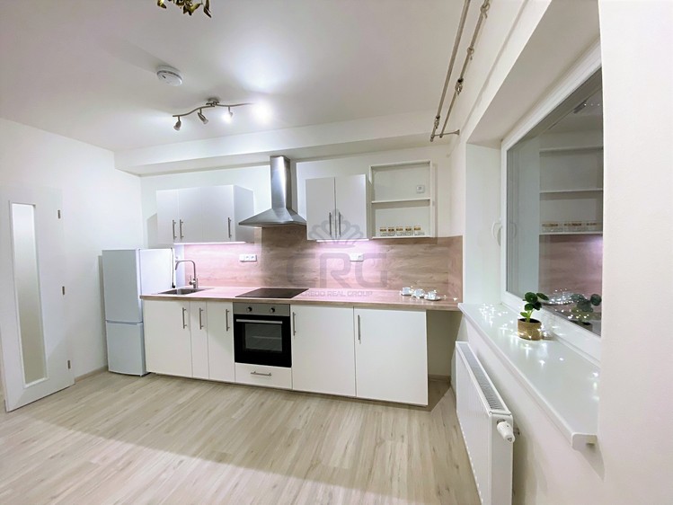 Pronájem bytu 2+kk, 63 m² (7 z 30)