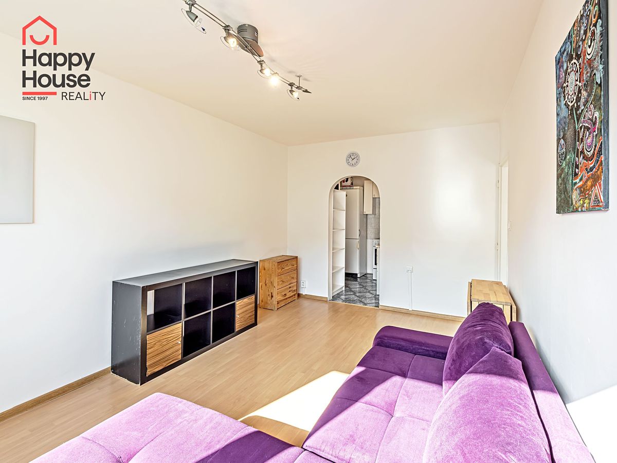 Pronájem bytu 2+kk 40 m² – fotografie 2