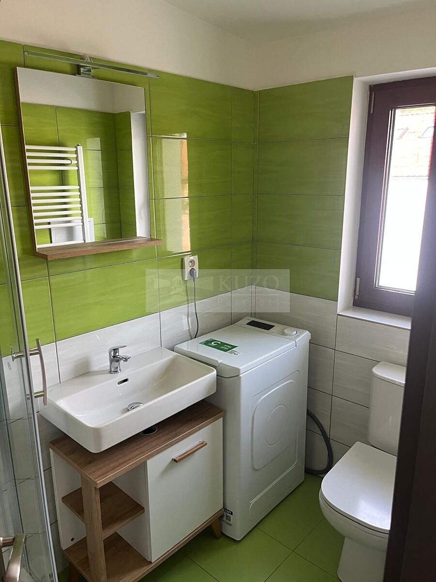 Pronájem bytu 2+kk 30 m² – fotografie 5