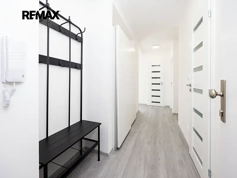 Pronájem bytu 2+1 55 m², Hradec Králové – náhled fotky 3