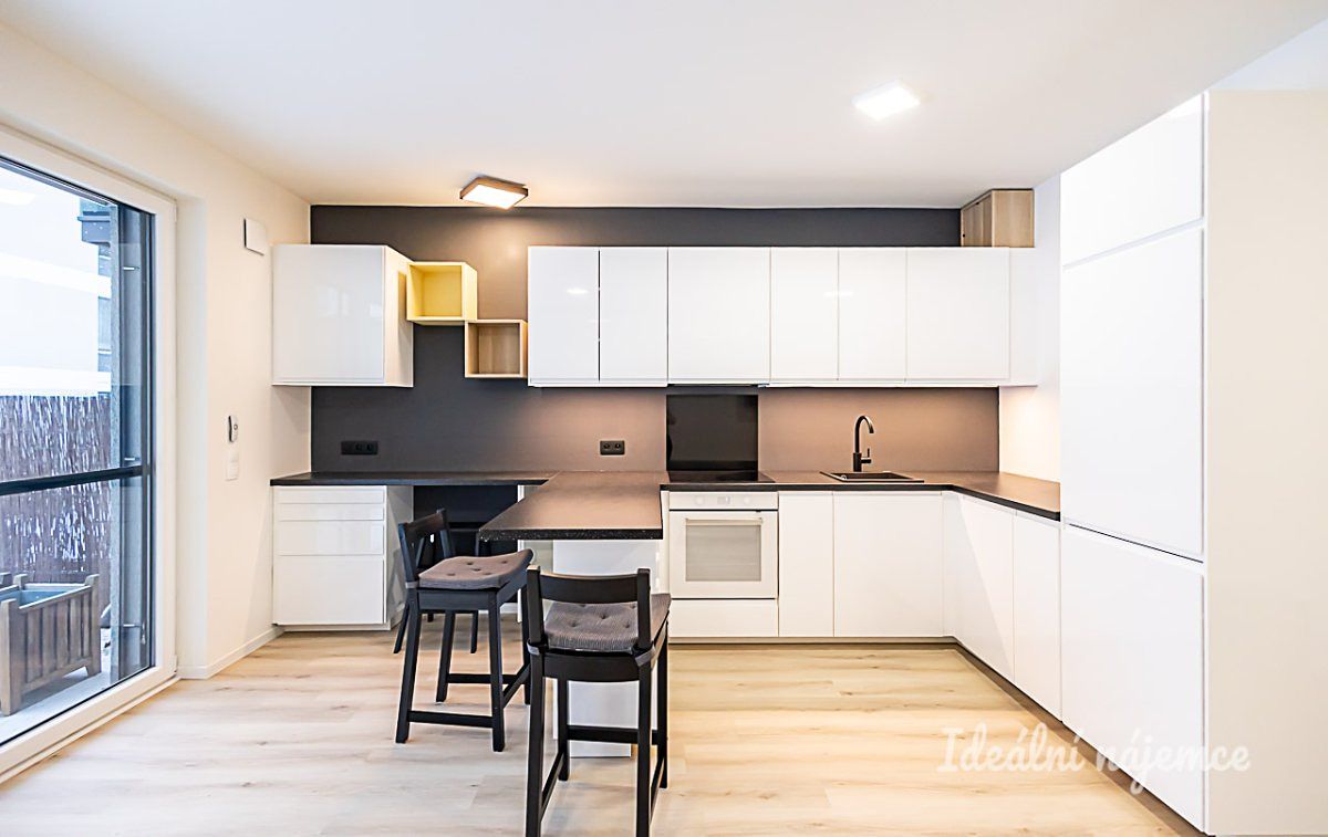 Pronájem bytu 1+kk 40 m²