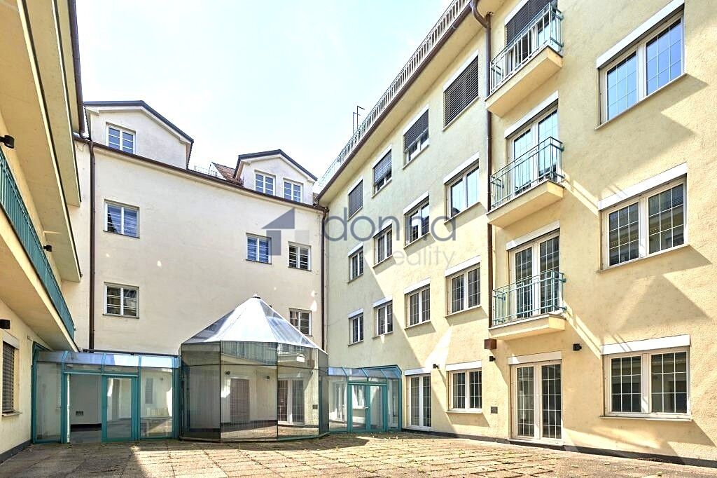 Pronájem kanceláře 212 m² – fotografie 4