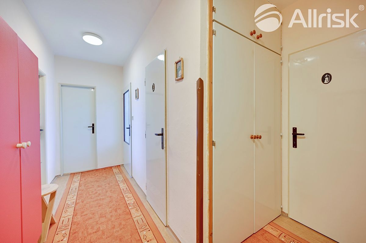 Pronájem bytu 3+1 89 m² – fotografie 4