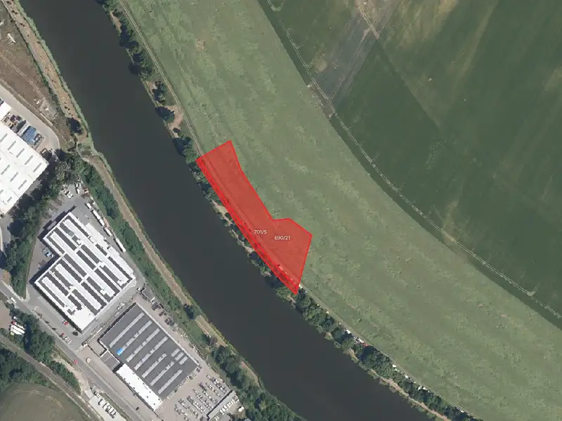 Prodej pole 5630 m², Nový Vestec – náhled fotky 1