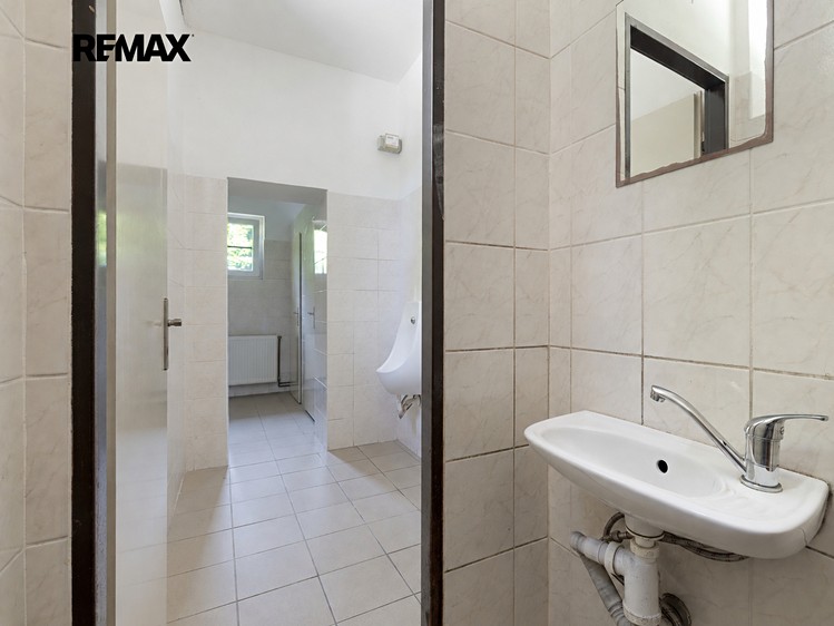 Комерційне приміщення на продаж, 802 м² (28 з 82)