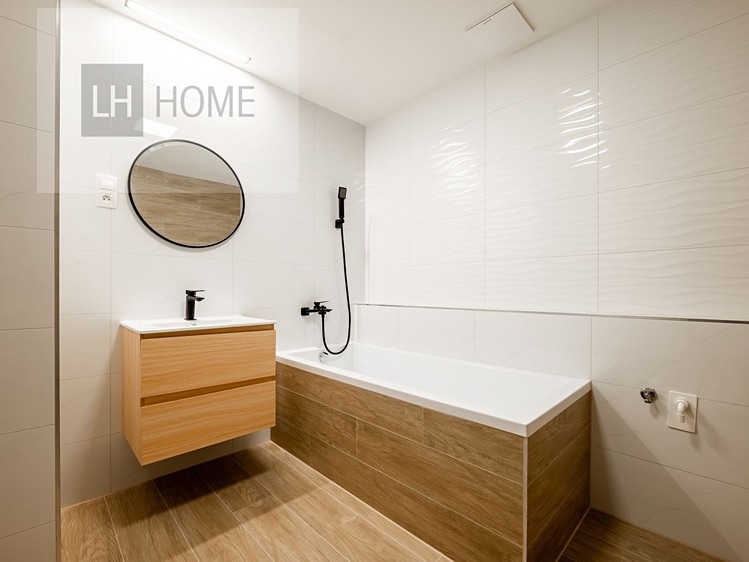Prodej bytu 2+kk, 77 m² (4 z 18)
