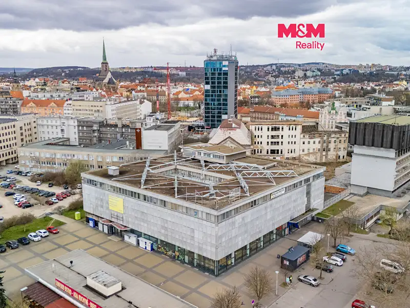 Pronájem obchodního prostoru 1603 m², Plzeň – náhled fotky 1
