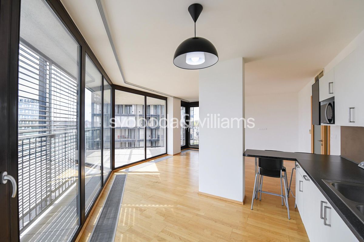 Prodej bytu 2+kk 70 m², Praha – fotka 1 z 3