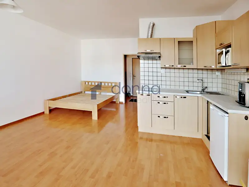 Prodej bytu 1+kk 36 m², Praha – náhled fotky 2