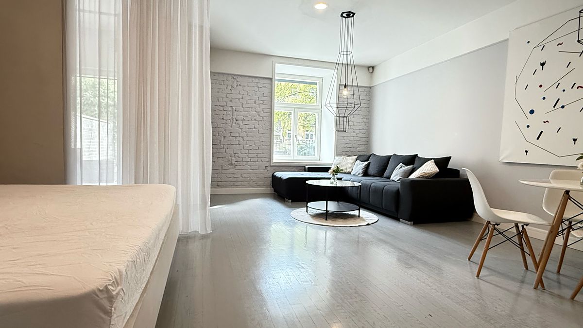 Pronájem bytu 1+1 56 m²