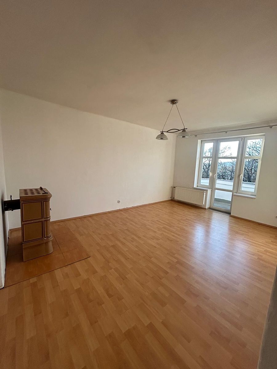 Pronájem bytu 4+kk 100 m² – fotografie 3