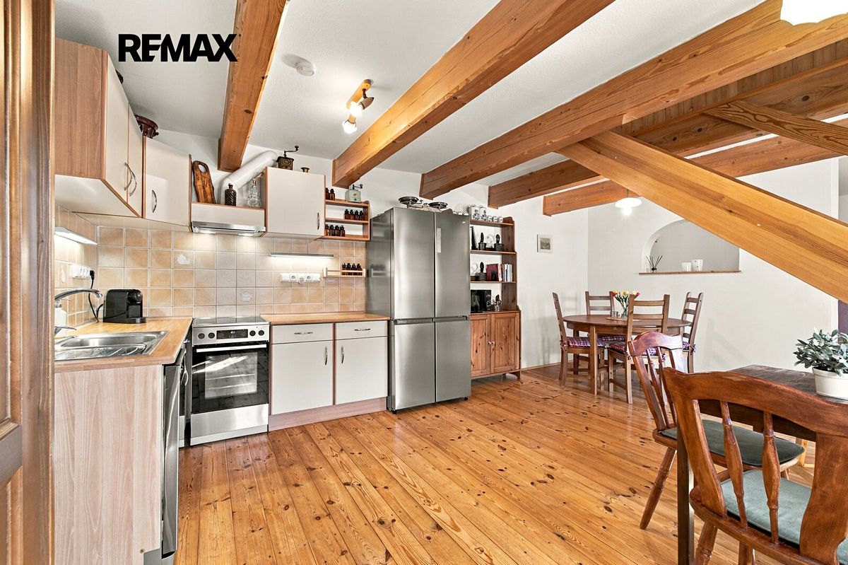 Prodej rodinného domu 172 m², pozemek 209 m² – fotografie 5