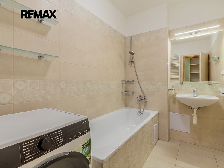 Wohnung 2+kk zum Kauf, 56 m² (15 von 32)
