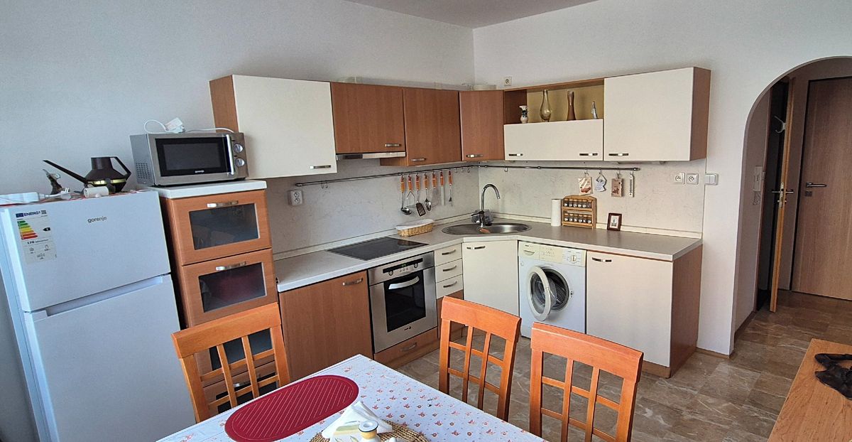 Pronájem bytu 1+1 35 m² – fotografie 2